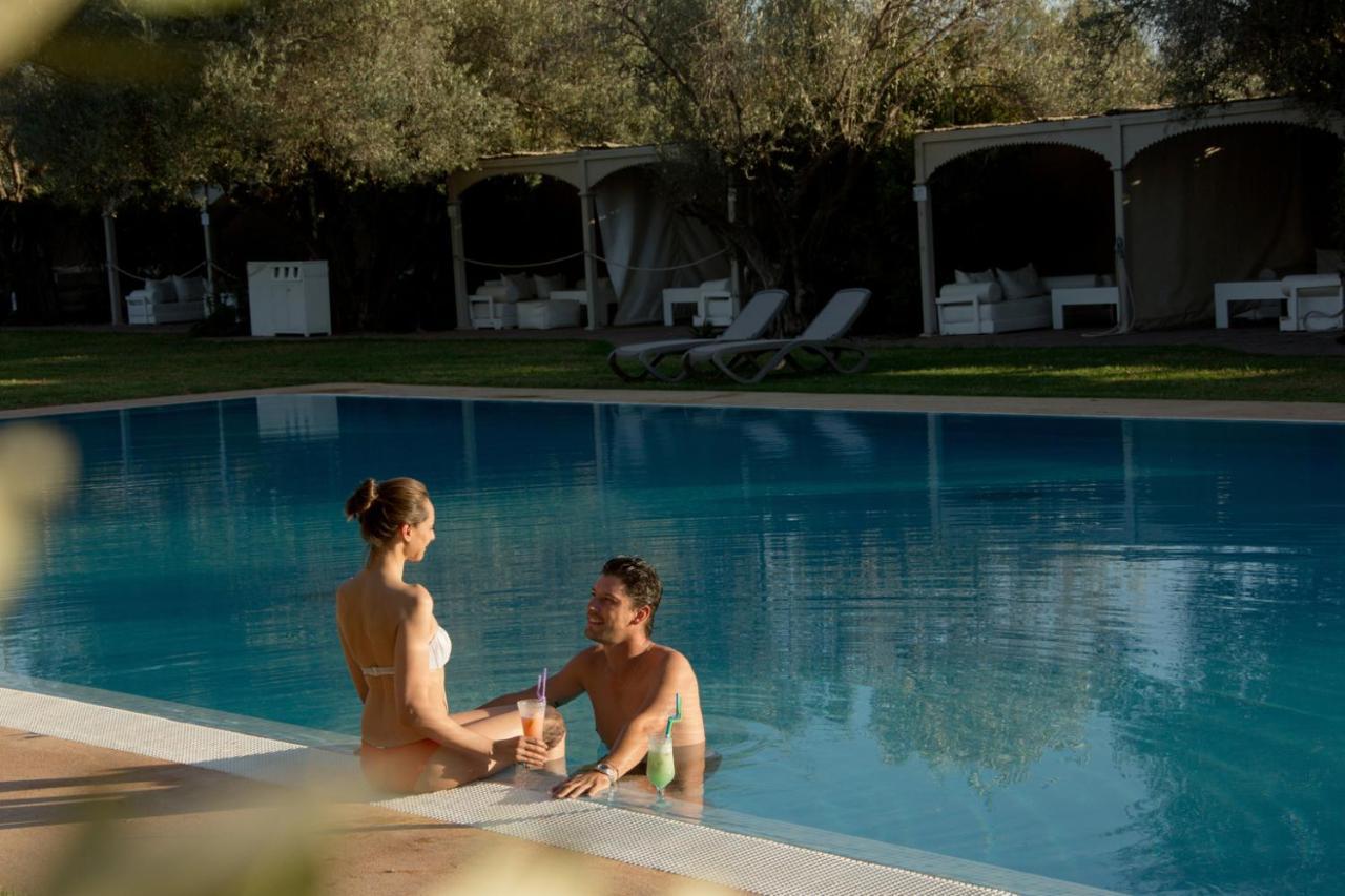 Oasis Hotel 4*