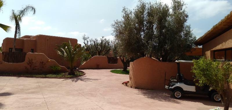 Oasis Hotel 4*
